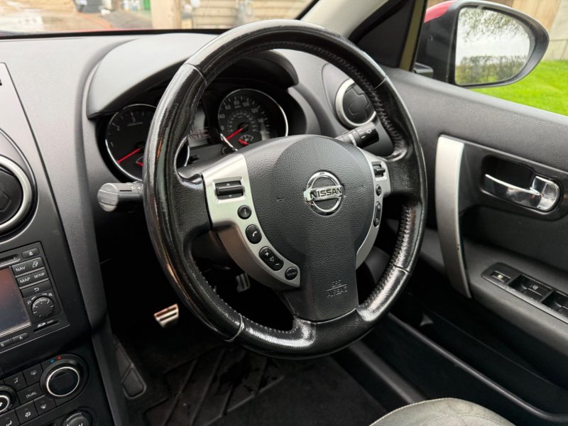 NISSAN QASHQAI