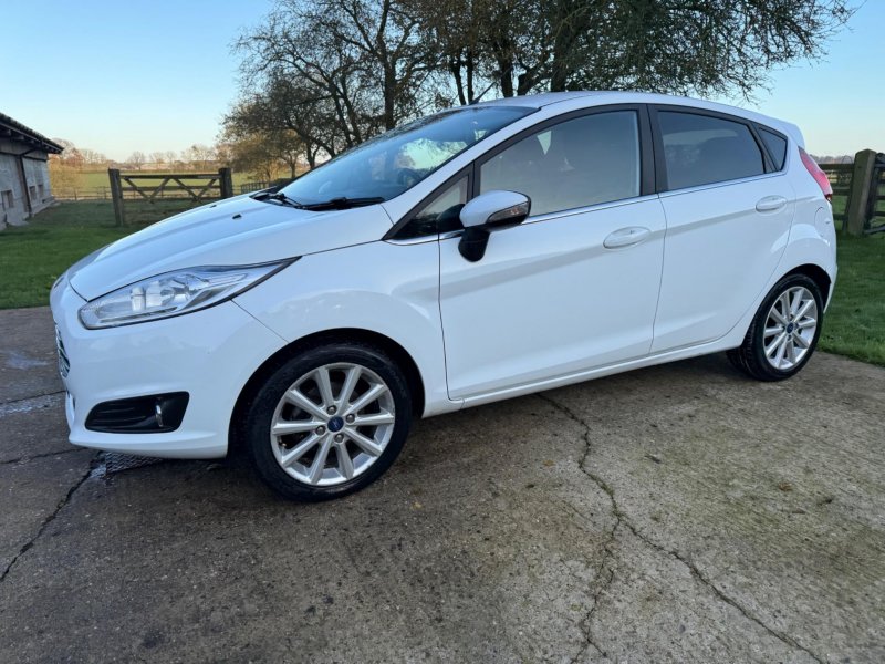 FORD FIESTA