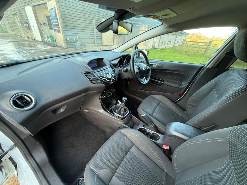 FORD FIESTA