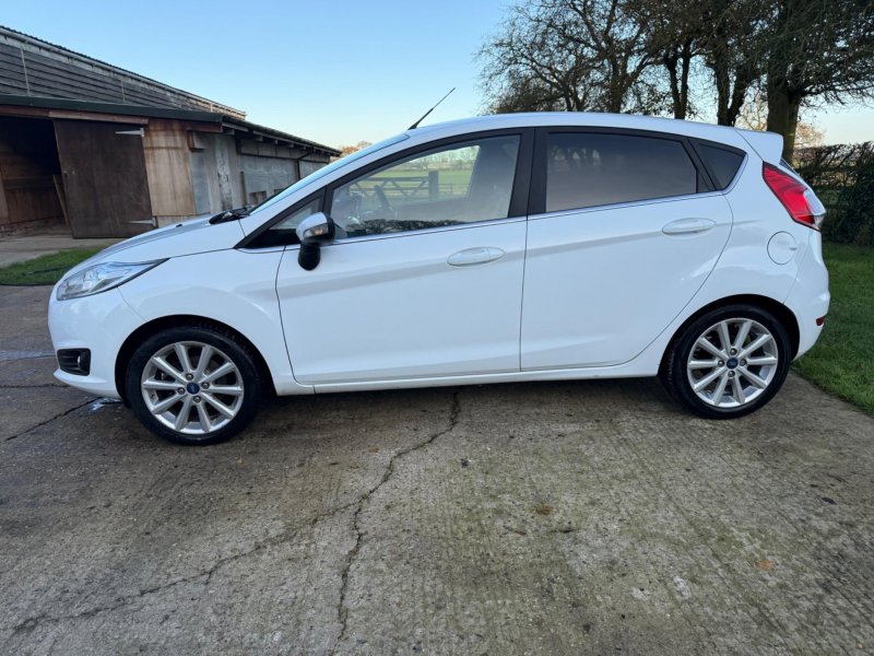 FORD FIESTA