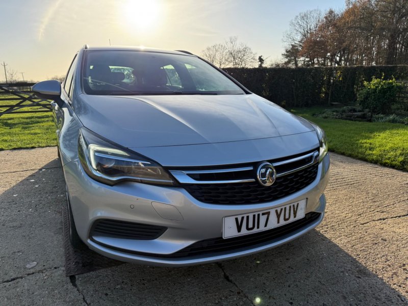 VAUXHALL ASTRA