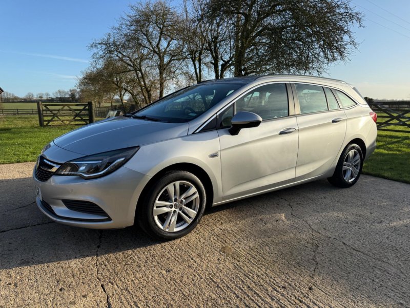 VAUXHALL ASTRA