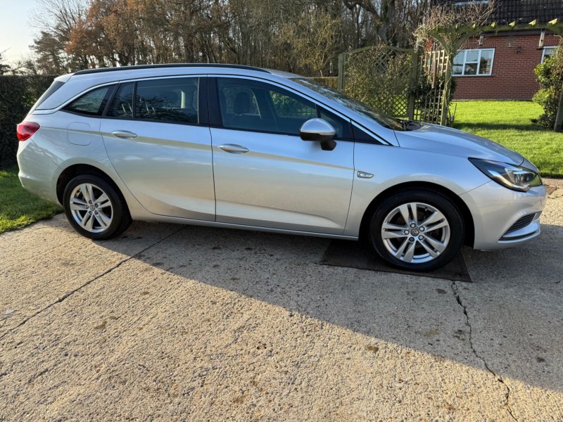VAUXHALL ASTRA