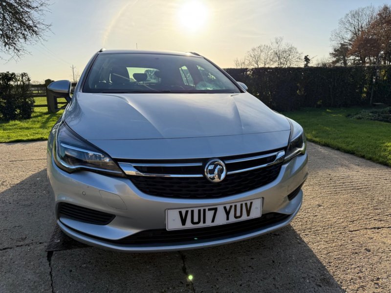 VAUXHALL ASTRA