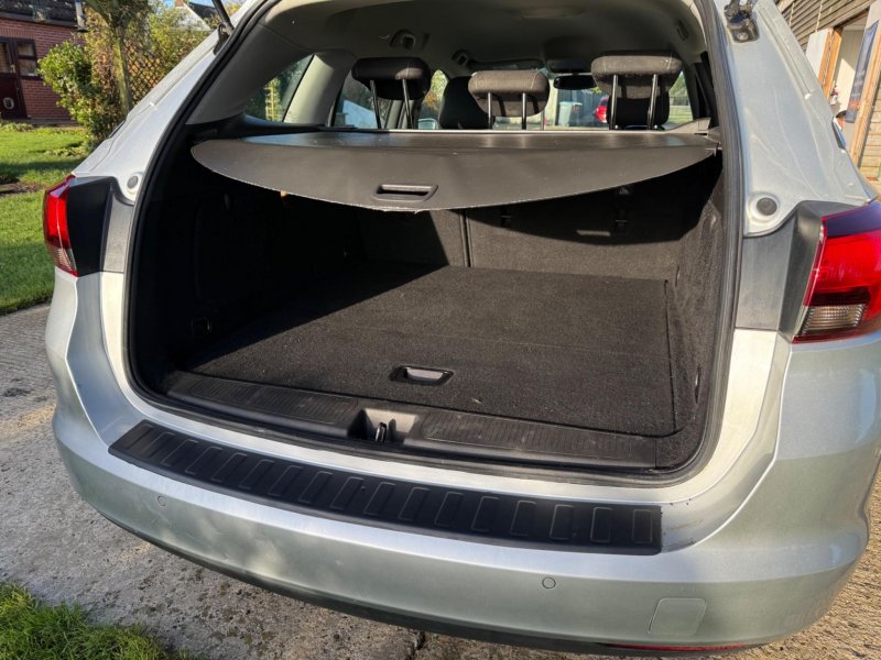 VAUXHALL ASTRA