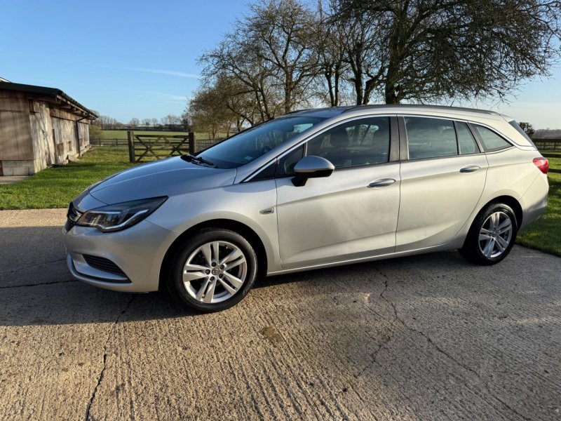 VAUXHALL ASTRA