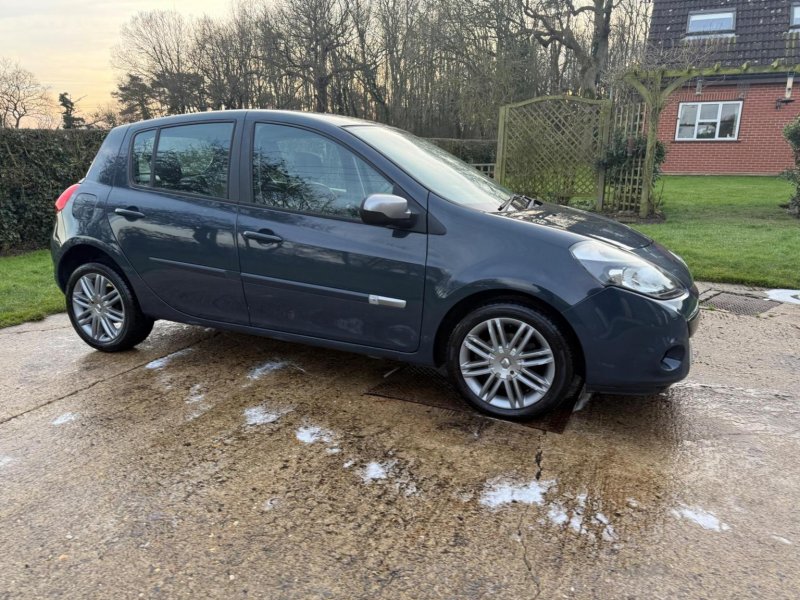RENAULT CLIO