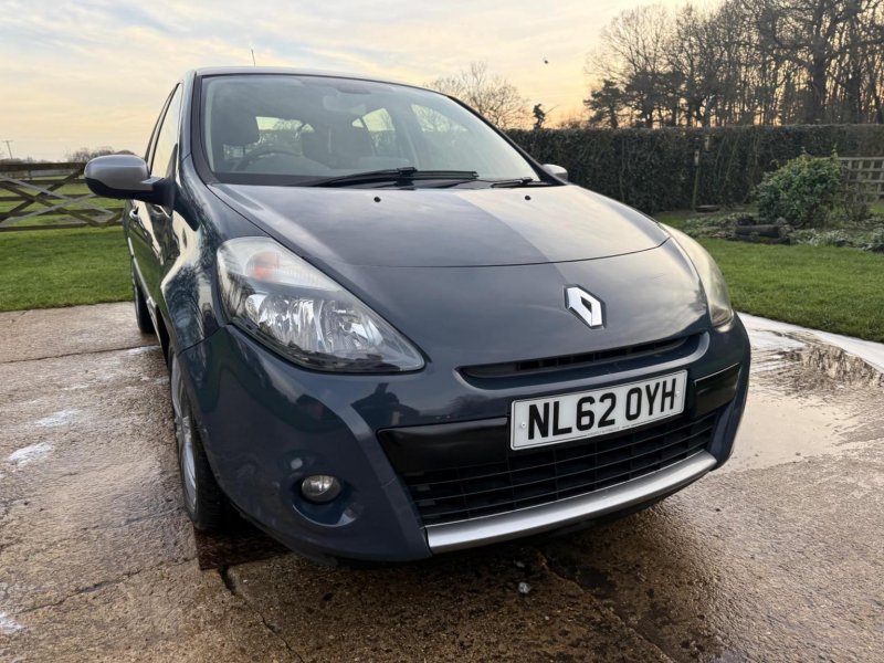 RENAULT CLIO