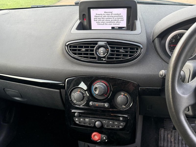 RENAULT CLIO
