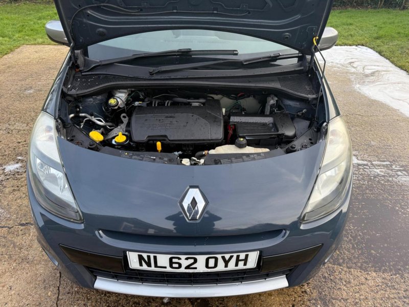 RENAULT CLIO
