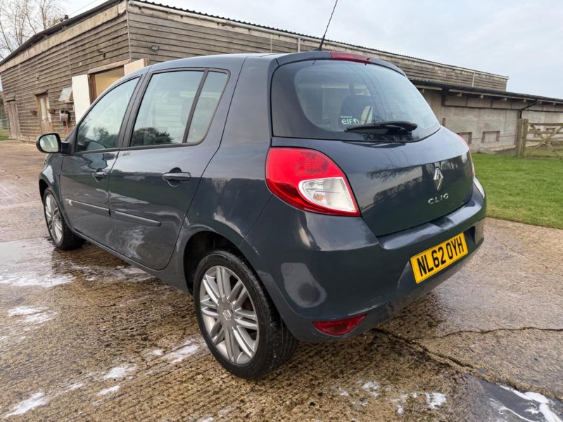 RENAULT CLIO