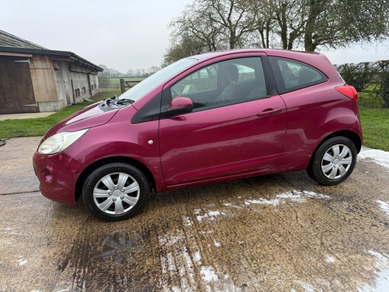 FORD KA