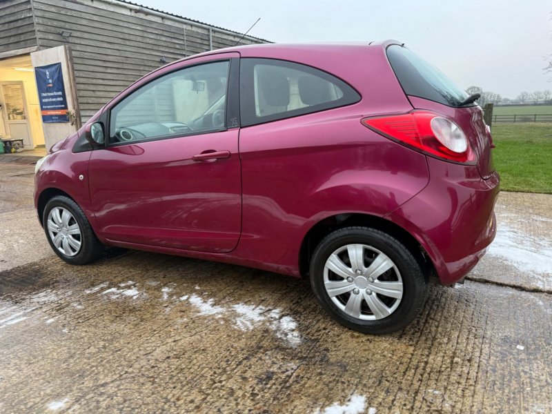 FORD KA