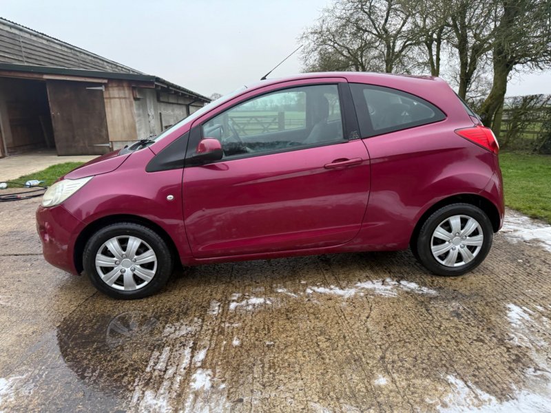 FORD KA