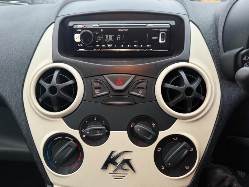FORD KA