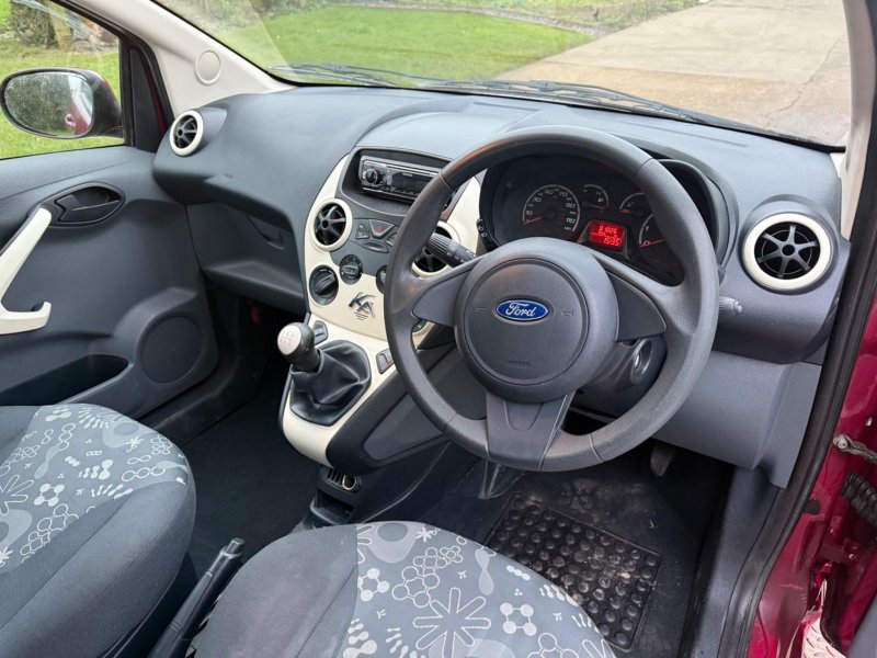FORD KA