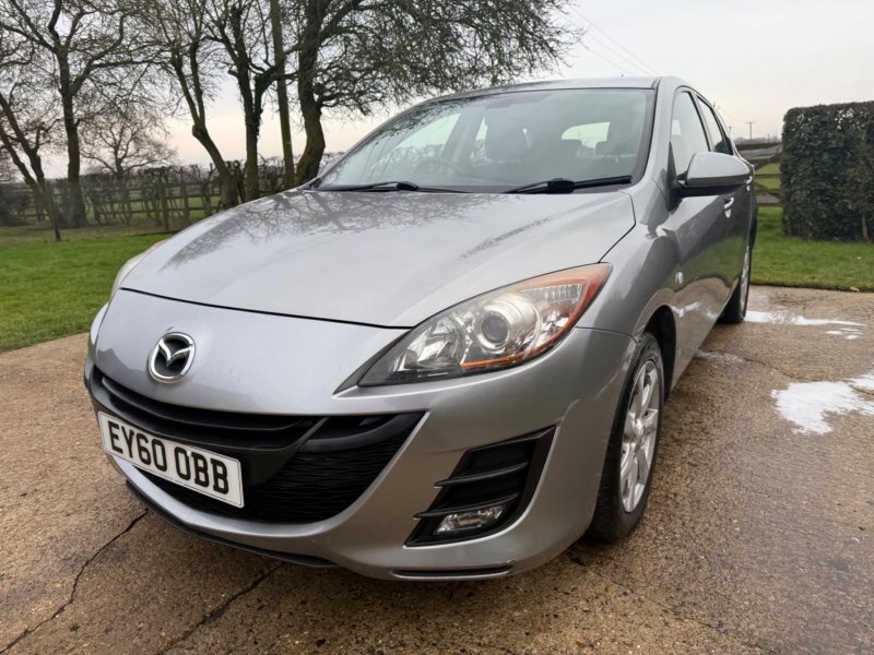 MAZDA MAZDA3