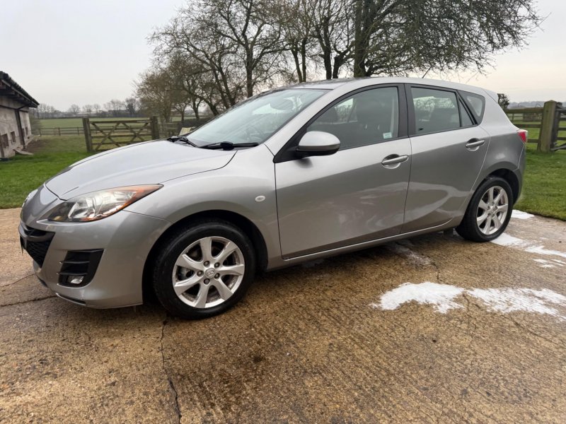 MAZDA MAZDA3