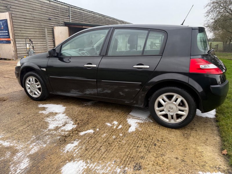 RENAULT MEGANE