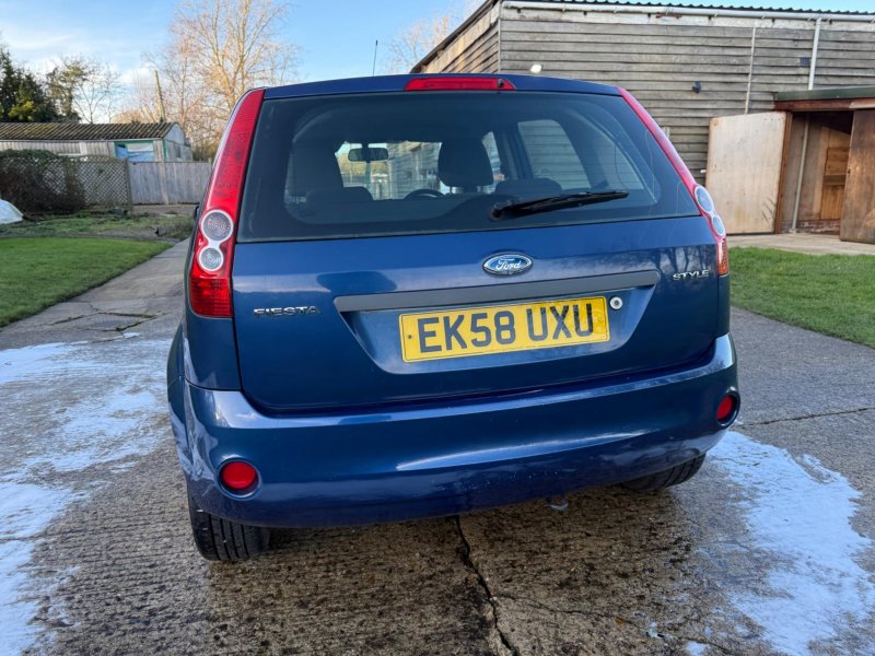 FORD FIESTA