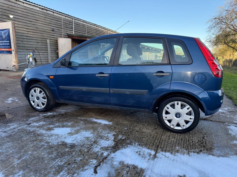 FORD FIESTA
