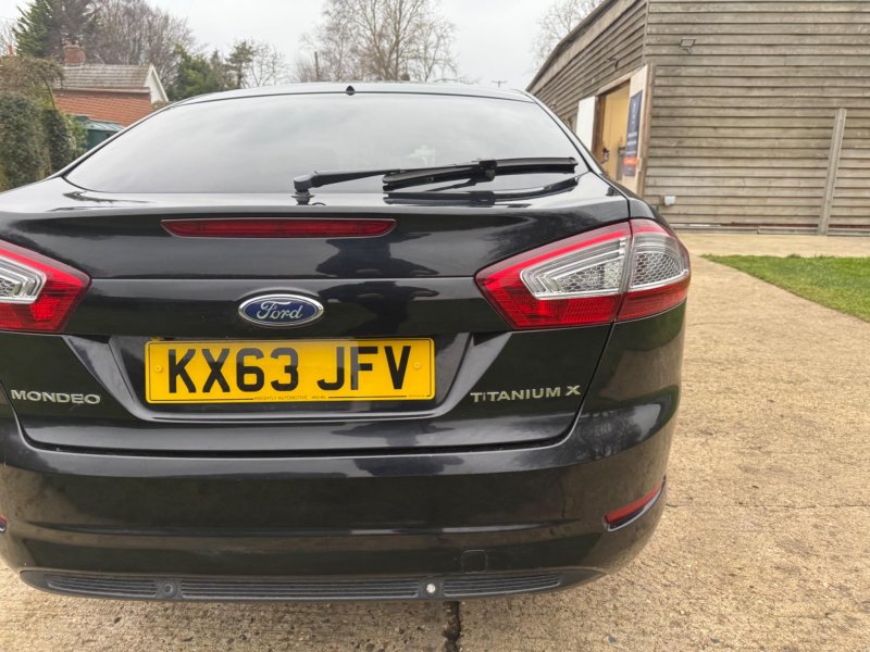 FORD MONDEO