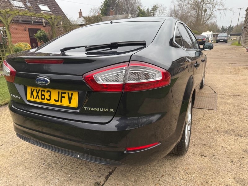 FORD MONDEO