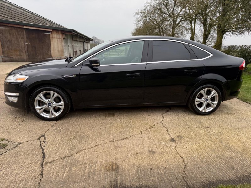 FORD MONDEO