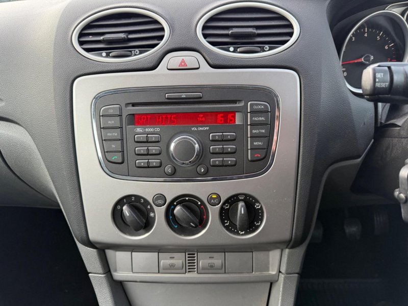 FORD FOCUS