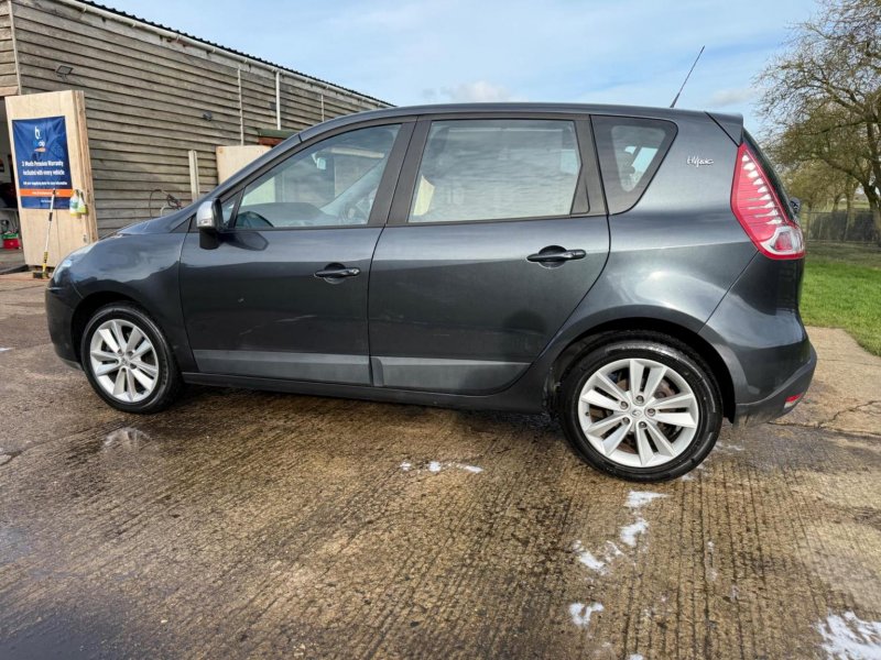 RENAULT SCENIC