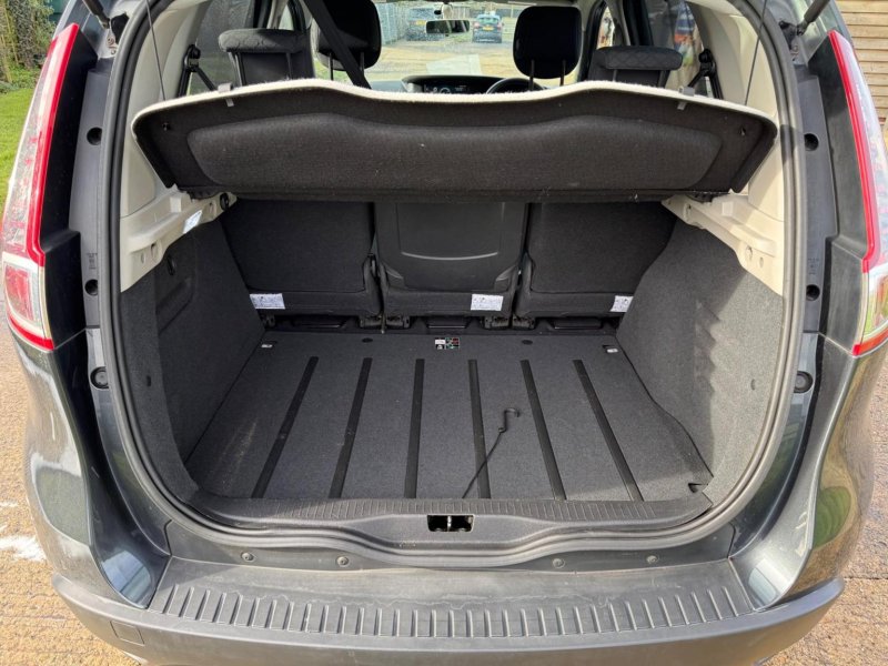 RENAULT SCENIC