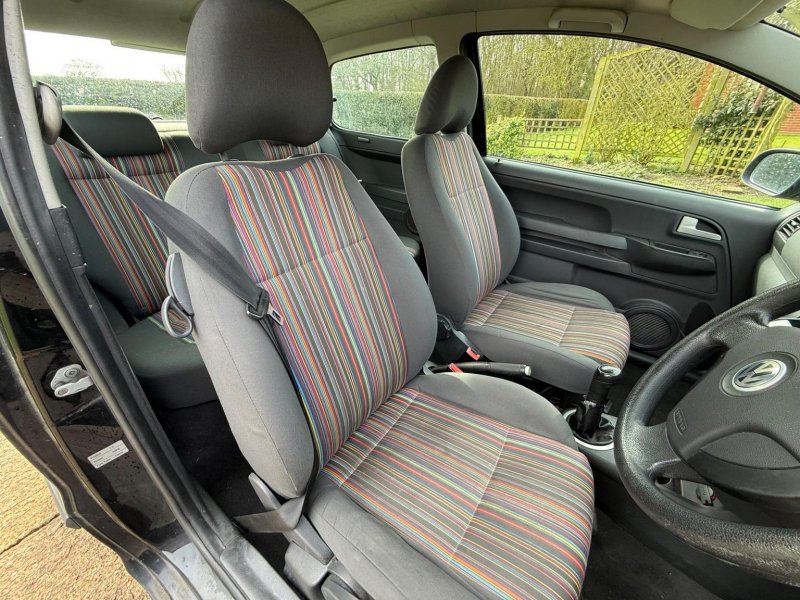 VOLKSWAGEN FOX