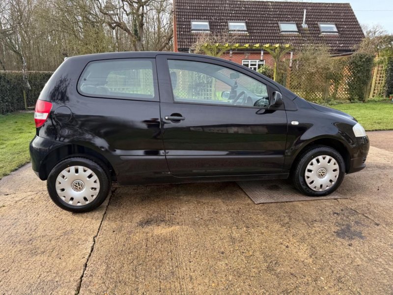 VOLKSWAGEN FOX