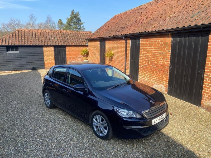 PEUGEOT 308