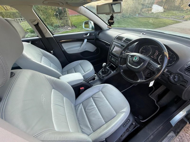 SKODA OCTAVIA