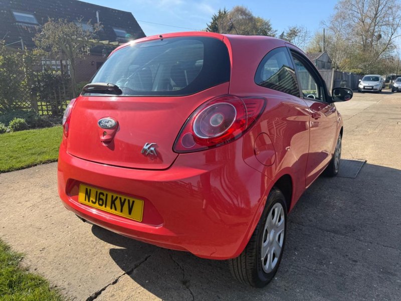 FORD KA