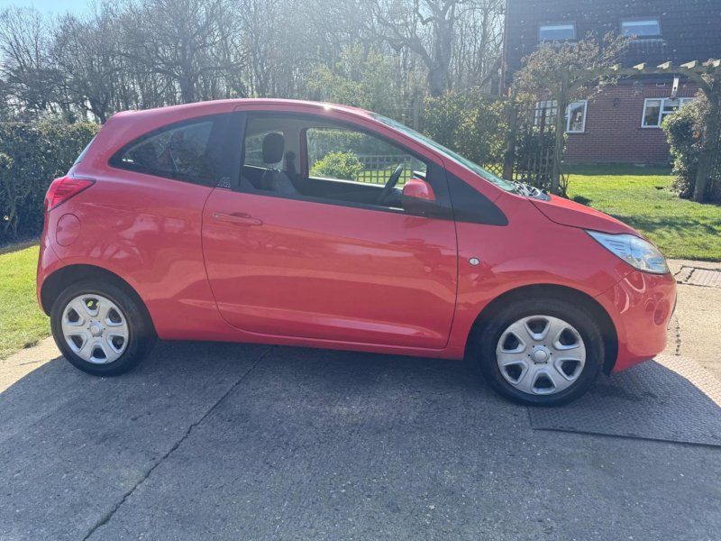 FORD KA