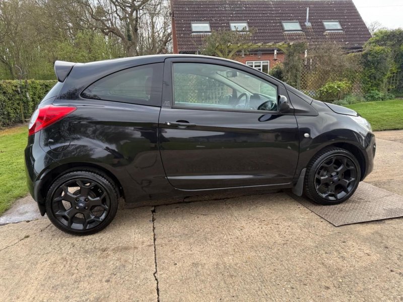 FORD KA