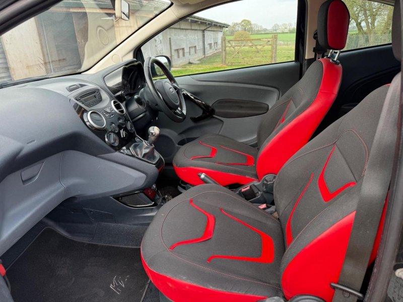 FORD KA