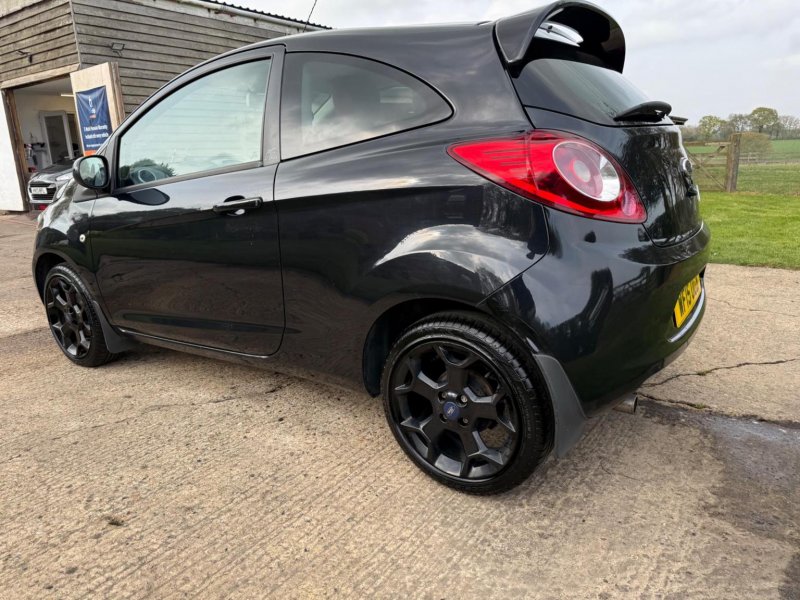 FORD KA