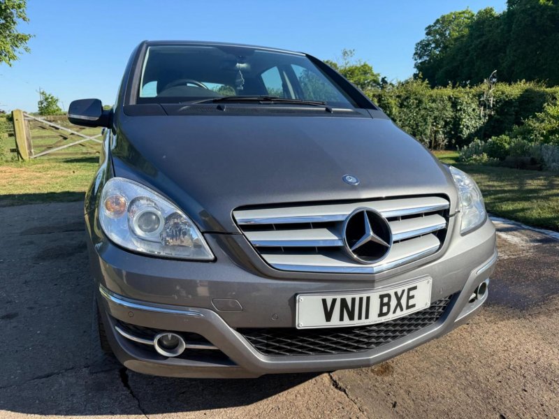 MERCEDES-BENZ B CLASS