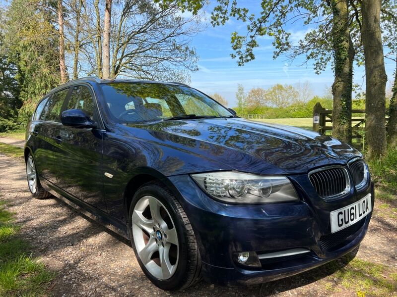 View BMW 3 SERIES 2.0 318d Exclusive Edition Touring Euro 5 (s/s) 5dr