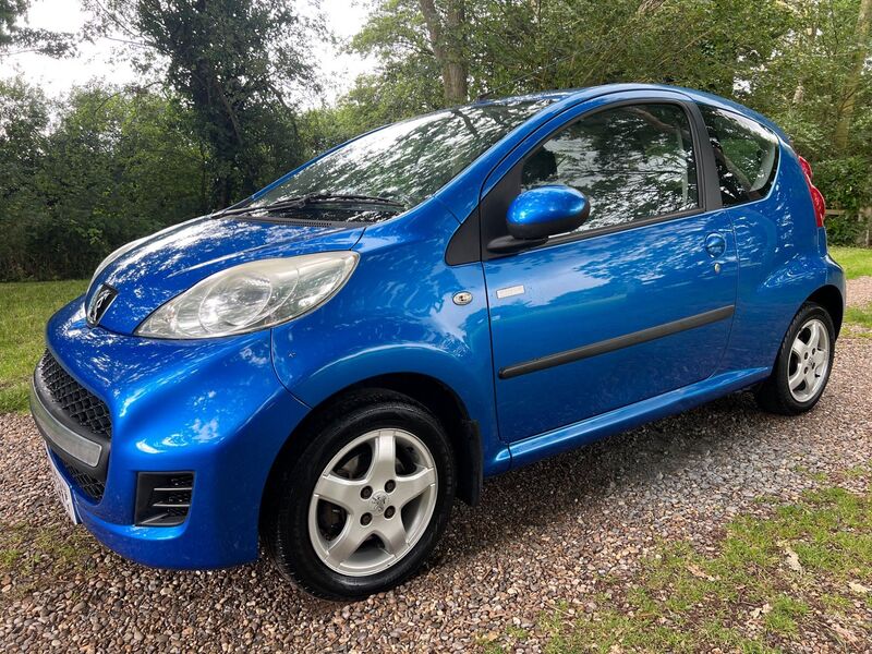 PEUGEOT 107