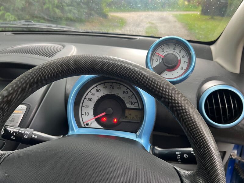 PEUGEOT 107