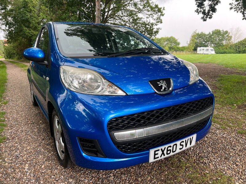 View PEUGEOT 107 1.0 12V Millesim Euro 4 3dr