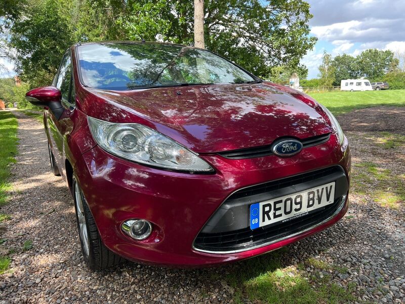 View FORD FIESTA 1.6 TDCi Zetec 3dr