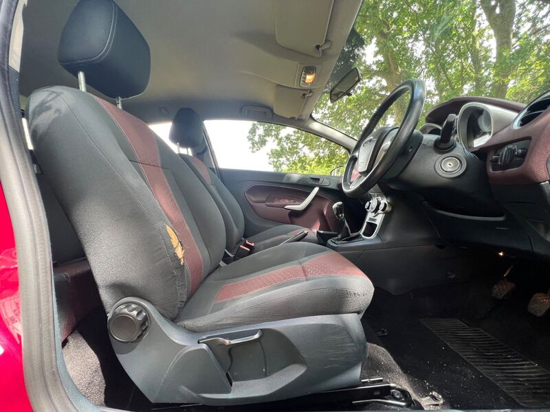 FORD FIESTA
