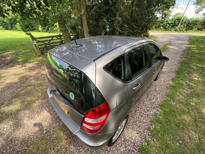 MERCEDES-BENZ A CLASS