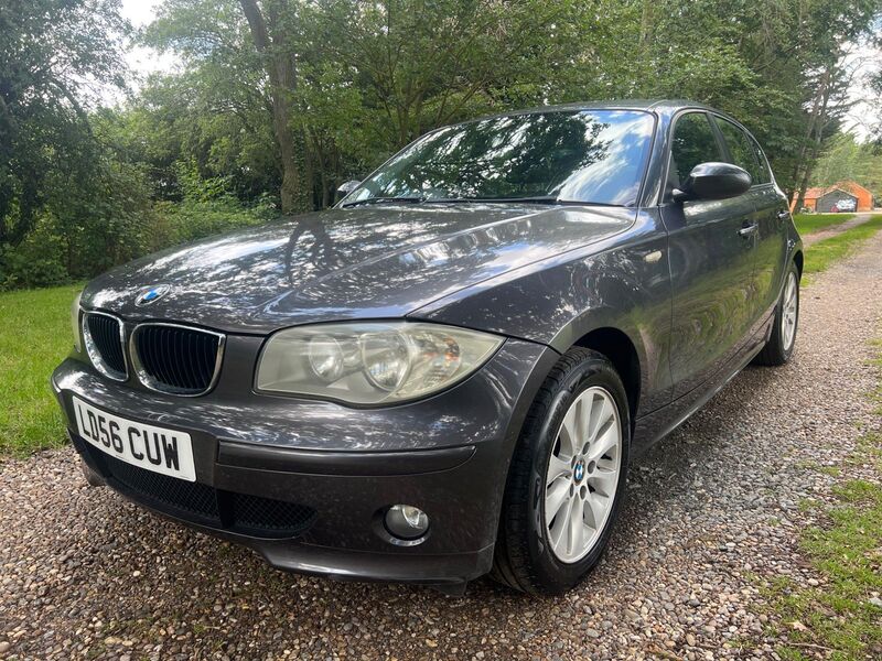 BMW 1 SERIES