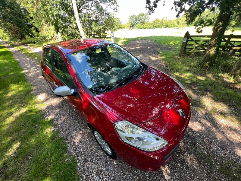 RENAULT CLIO